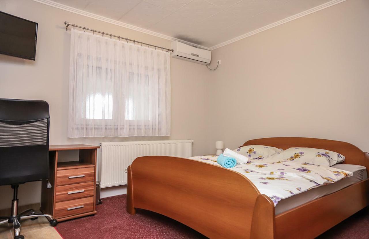 Hotel Zrinski Koprivnica Ngoại thất bức ảnh