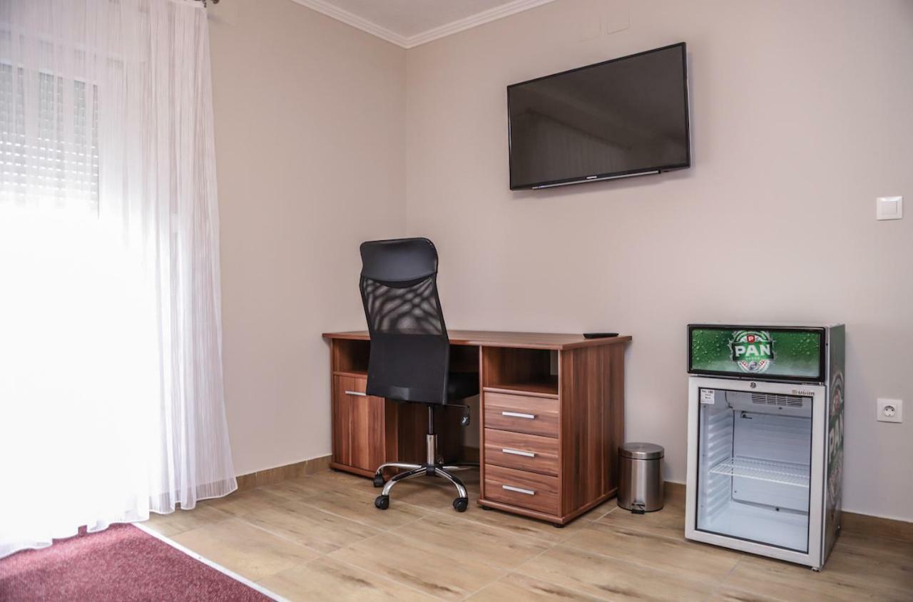 Hotel Zrinski Koprivnica Ngoại thất bức ảnh